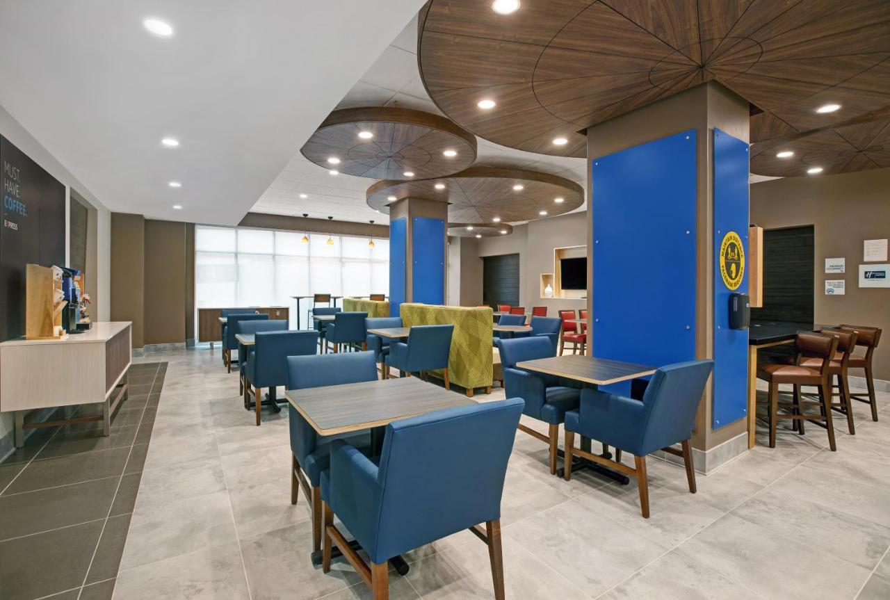 Holiday Inn Express - Milwaukee Downtown By Ihg Extérieur photo