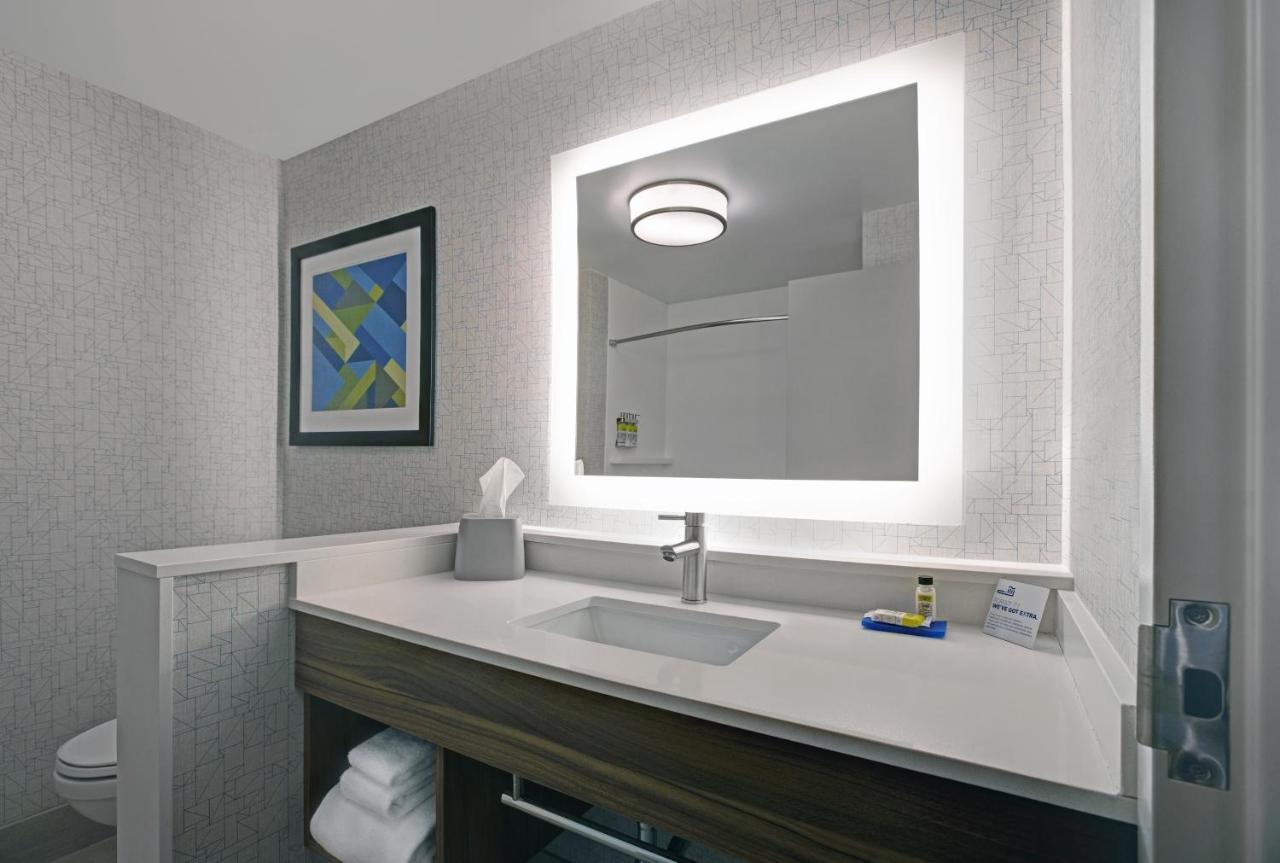Holiday Inn Express - Milwaukee Downtown By Ihg Extérieur photo