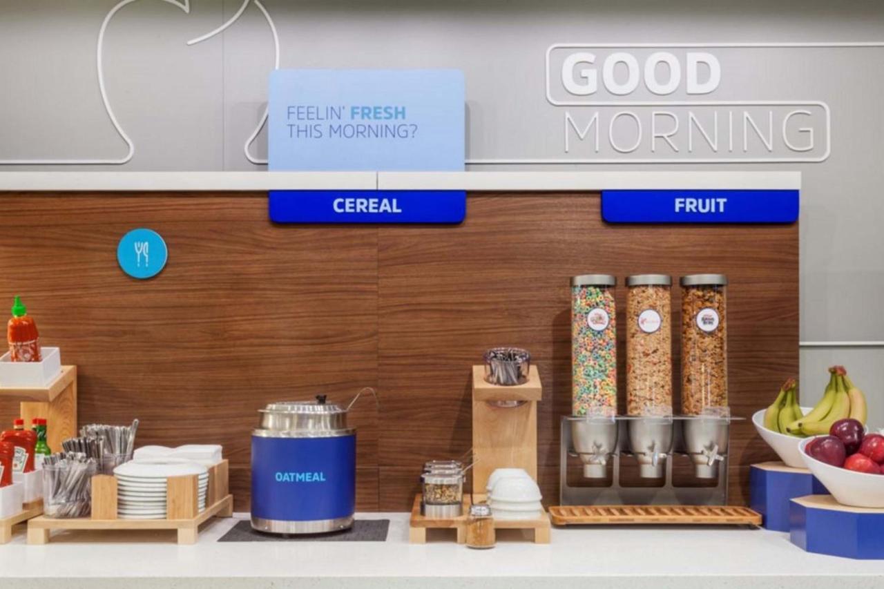 Holiday Inn Express - Milwaukee Downtown By Ihg Extérieur photo
